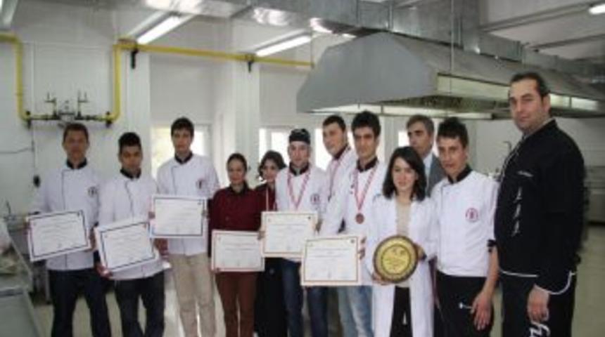 Amasya &Uuml;niversitesi Meslek Y&uuml;ksekokulu'na uluslararası &ouml;d&uuml;l