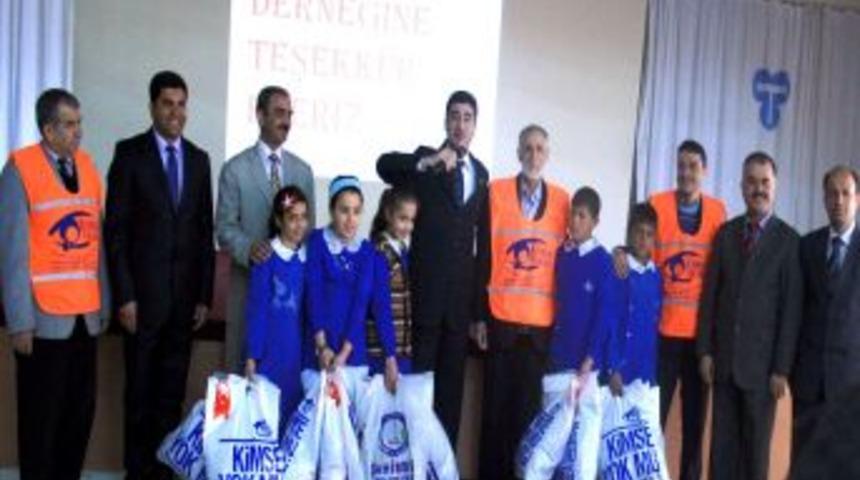 Kimse Yokmu Derneği'nden 550 &Ouml;ğrenciye Yardım
