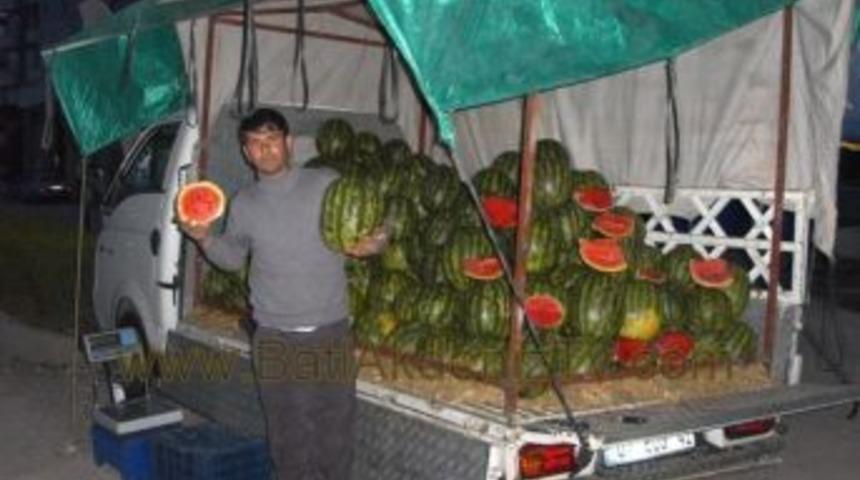 Yerli karpuz piyasaya &ccedil;ıktı.