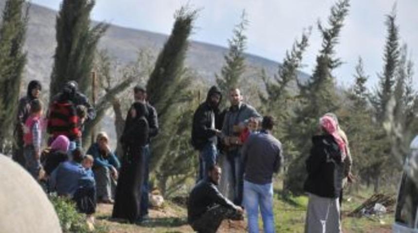 Hatay'dan Kilis'e Getirilen M&uuml;lteci Sayısı 5 Bin 262'ye Y&uuml;kseldi