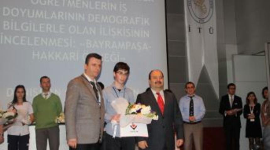 Bayrampaşa'nın Bilim Merkezi'ne T&uuml;bitak'tan İki &Ouml;d&uuml;l