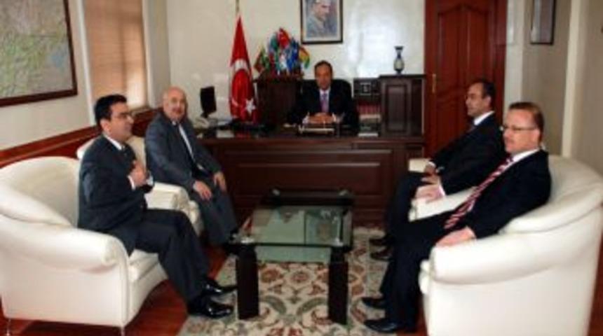 Senato Toplantısı Besni'de Yapıldı