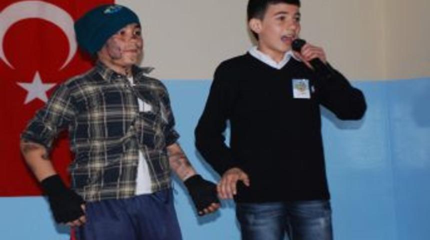 Polis Okulundan Kardeş Okula K&uuml;t&uuml;phane