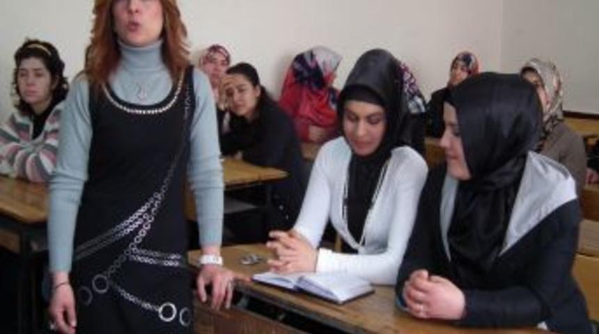 Kırıkkale'de &Ccedil;ocuk Gelişimi Kursu A&ccedil;ıldı