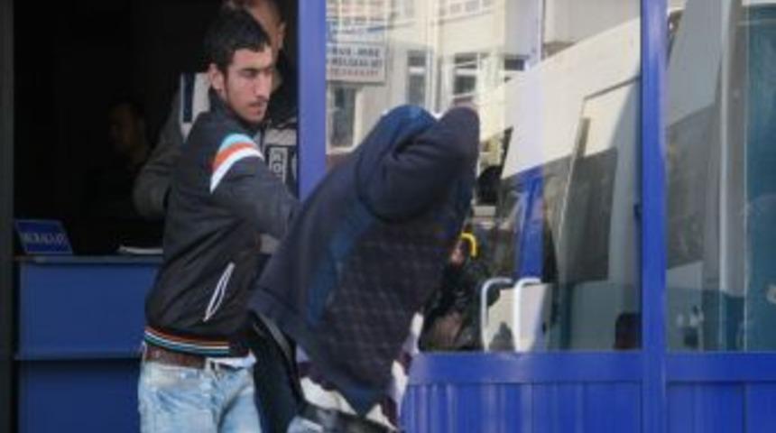 Hızlı Tren'in Trafosu &Ccedil;alan Zanlılar Adliyede