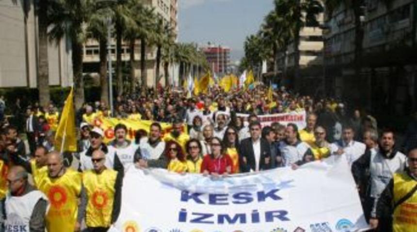 İzmir'de "4+4+4" Protestosu