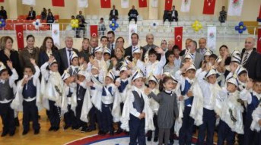 Depremzede &Ccedil;ocuklara S&uuml;nnet Ş&ouml;leni