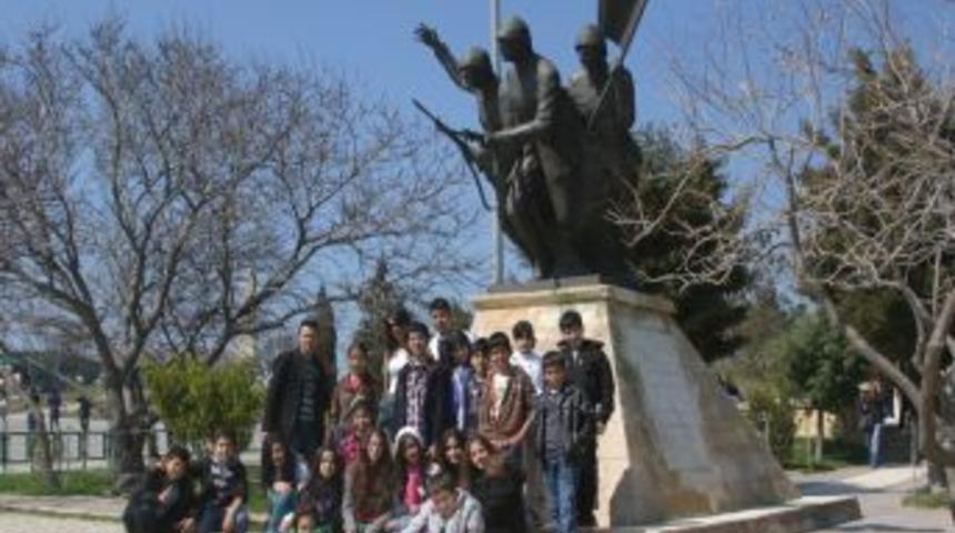 Başarı Koleji &Ouml;ğrencileri &Ccedil;anakkale'yi Gezdi