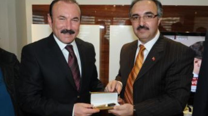 G&uuml;m&uuml;şhanelilerden hemşehri başkan ziyaret