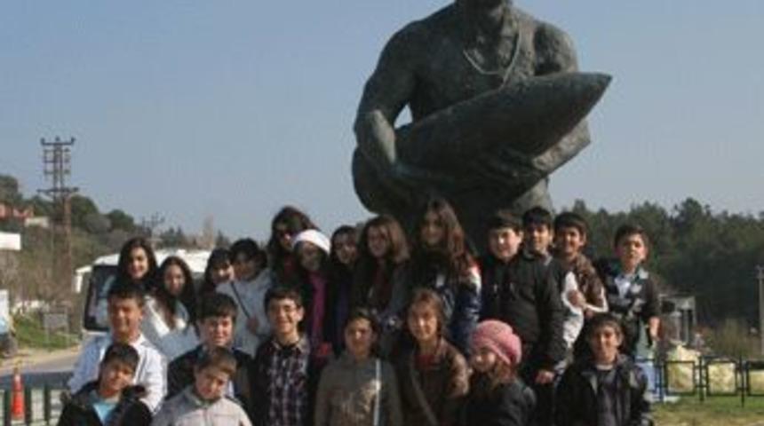 Başarı Koleji &ouml;ğrencileri &Ccedil;anakkale'de