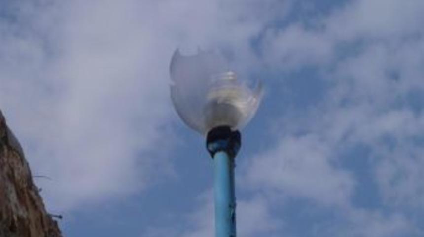 Magandalar Bankları S&ouml;k&uuml;p Attı