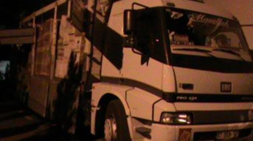 Bir kamyon ka&ccedil;ak parf&uuml;m