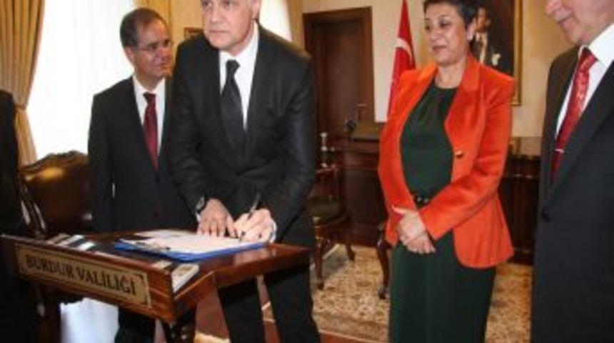 Uzallar&rsquo;dan Burdur&rsquo;a d&ouml;rd&uuml;nc&uuml; okul