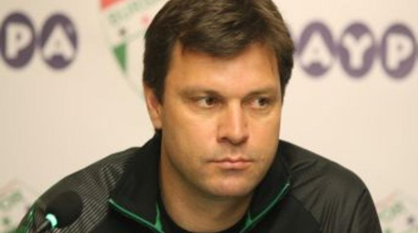 Sağlam: "8 Takımın D&uuml;şmesi T&uuml;rkiye'de Var Olar Kaosu Devam Ettirir"