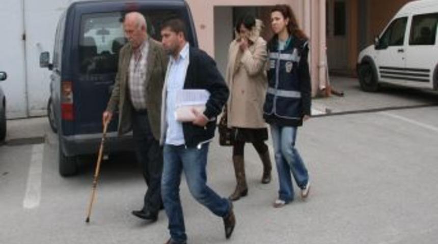 İzmit'te Tefeci Operasyonu: 6 G&ouml;zaltı