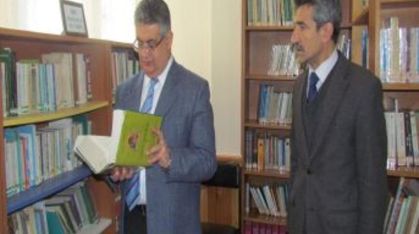 Kaymakamdan Kitap Okuma Daveti