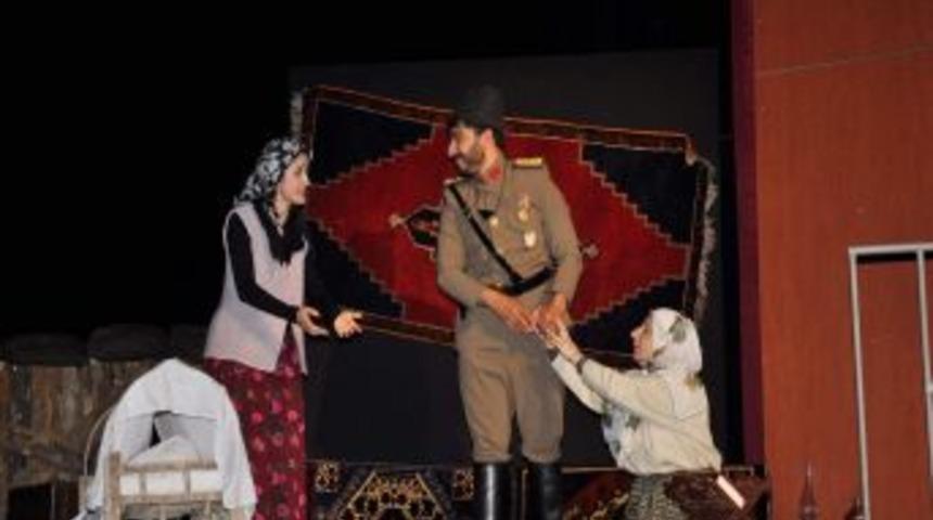 "57. Alay" İsimli Tiyatro Oyununa B&uuml;y&uuml;k İlgi