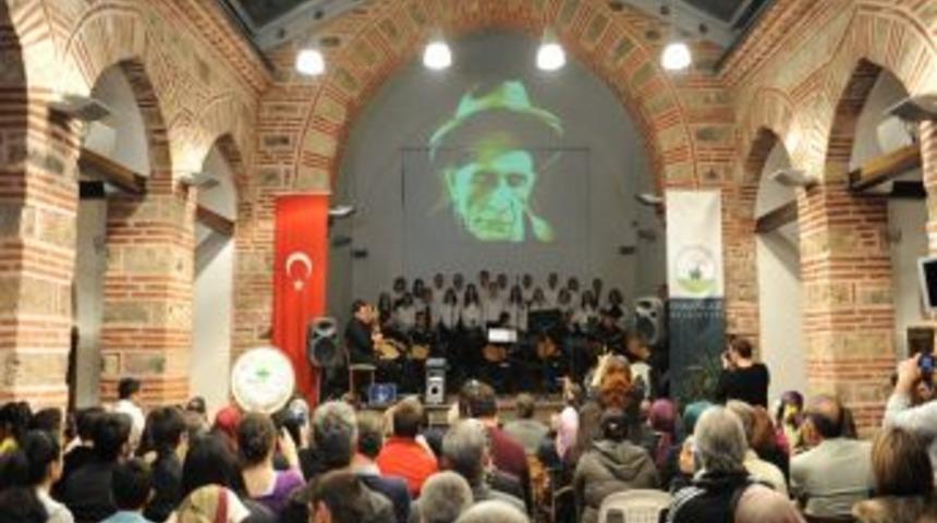 'Dostlar beni unutmasın' diyen Aşık Veysel anıldı