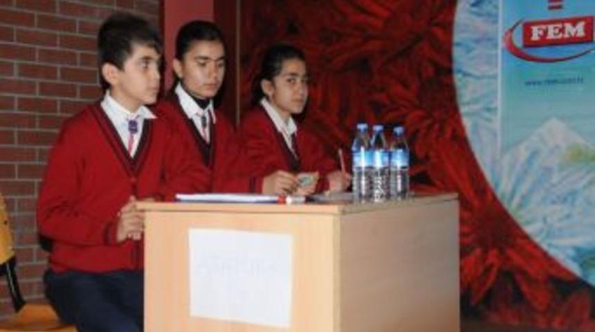 Silopi&rsquo;de ilk&ouml;ğretim okulları arası bilgi yarışması &ccedil;ekişmeli ge&ccedil;ti