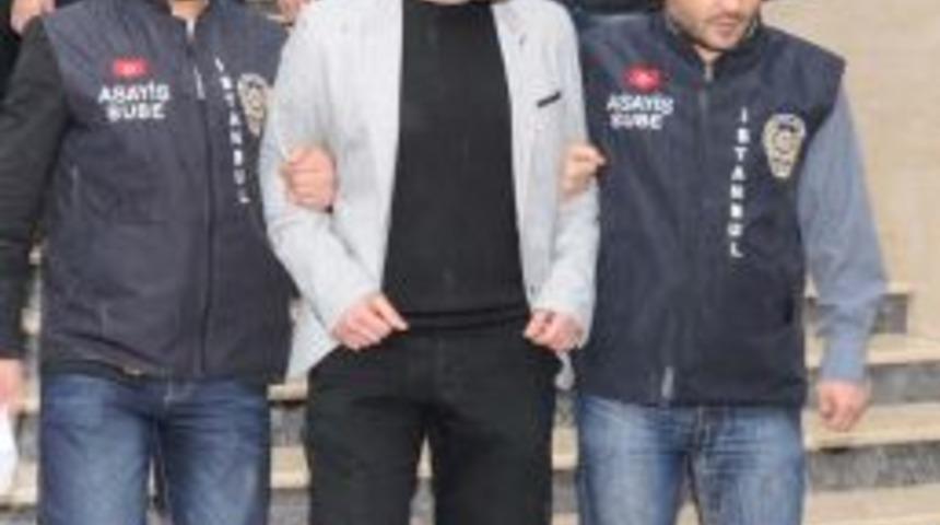 Derbide sahaya yabancı madde atan 3 kişi gözaltına alındı