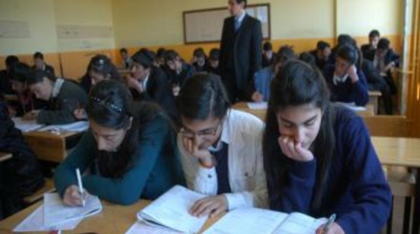 Başkale&rsquo;de YGS &ouml;ncesi son prova