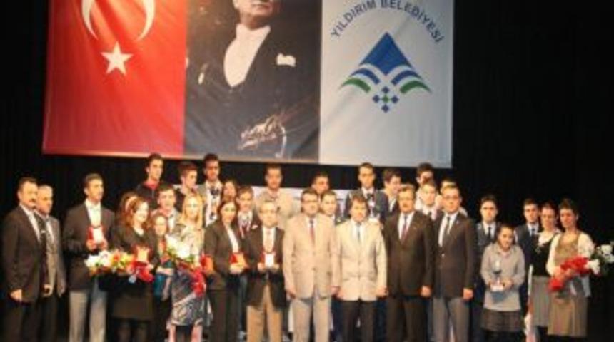 Ulubatlı Hasan Anadolu Lisesi, İngilizce kelime t&uuml;retme şampiyonu
