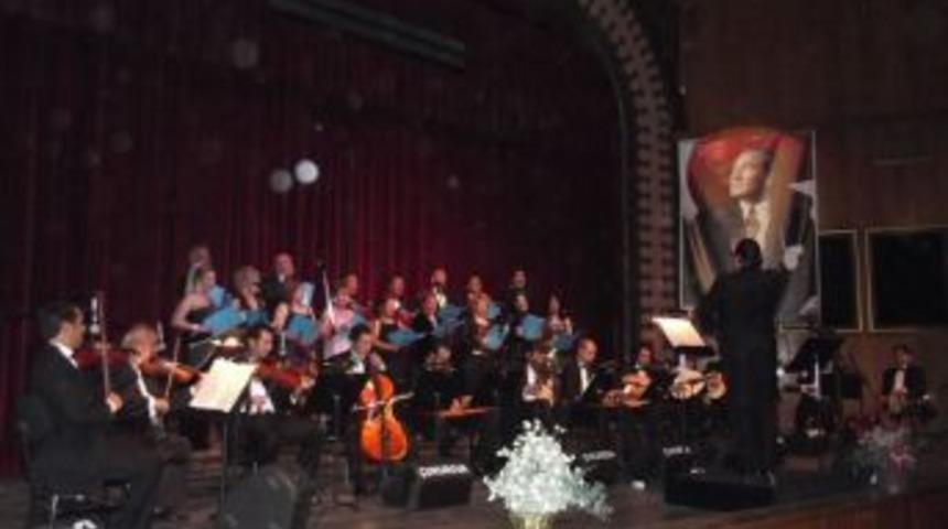 Eğitimcilere m&uuml;zik ziyafeti