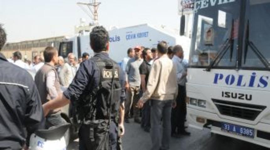 Nakliyeciler Kavga Etti: 5 Yaralı