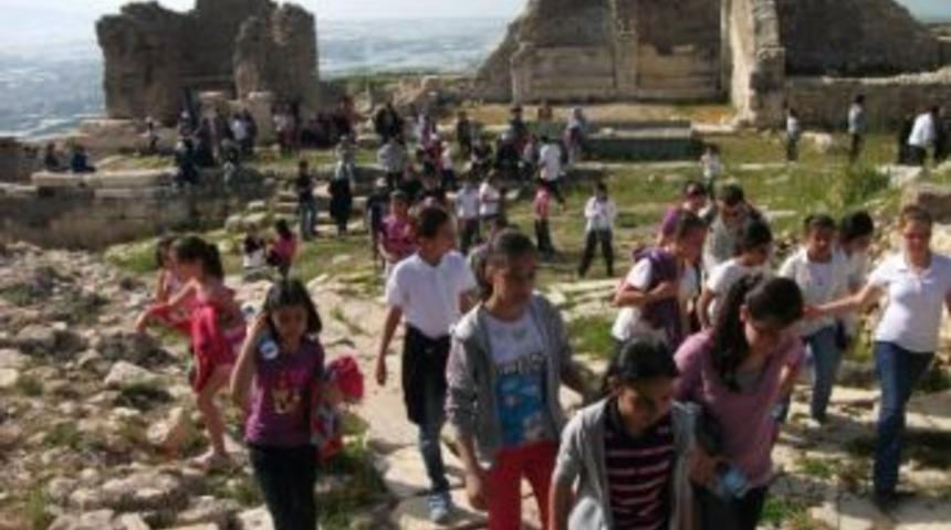 Mimar Sinan İ.&Ouml;. Okulu Rhadiopolis y&uuml;r&uuml;y&uuml;ş&uuml;