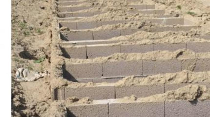 Tarsus'ta 2 Katlı Mezar D&ouml;nemi