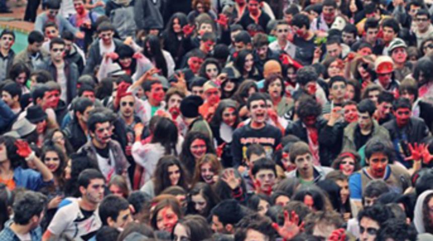 Zombiler İstanbulluları korkuttu