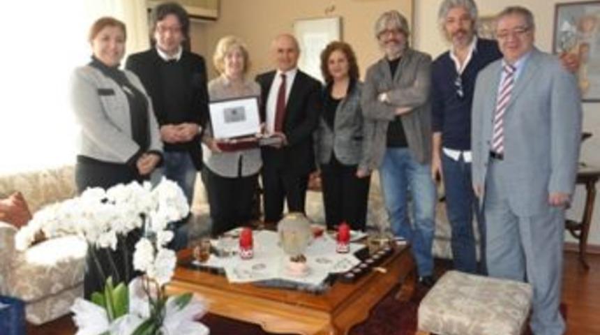 Akg&uuml;n&rsquo;den Uygur&rsquo;a anlamlı ziyaret&hellip;