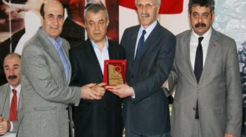 CHP'li Canalioğlu: Kongrelere katılamasam da y&uuml;reğim arkadaşlarımla birlikte