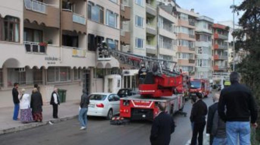 Sigaradan &Ccedil;ıkan Yangın Evi K&uuml;l Etti