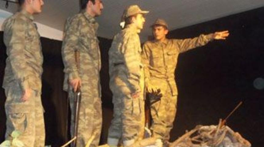 &Ouml;ğrencilerden &lsquo;&Ccedil;anakkale ge&ccedil;ilmez&rsquo;