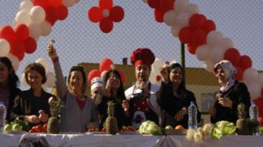 Oktay Usta Bahar Koleji&rsquo;nde yemek şovu yaptırdı