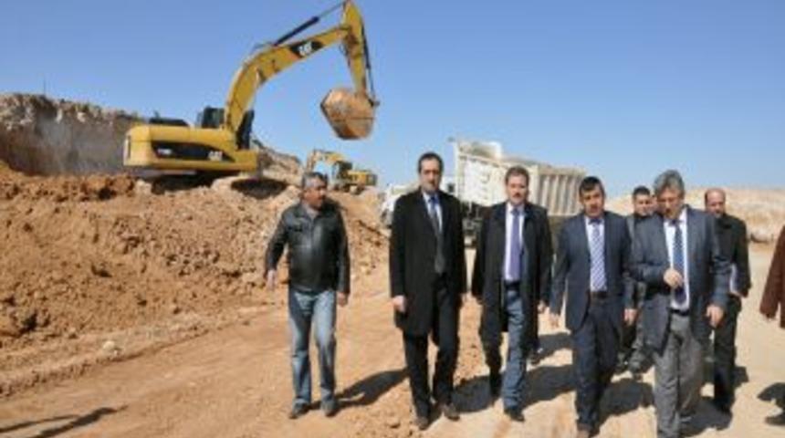 Malatya&rsquo;da Kuzey Kuşak Yolu inşaatı s&uuml;r&uuml;yor