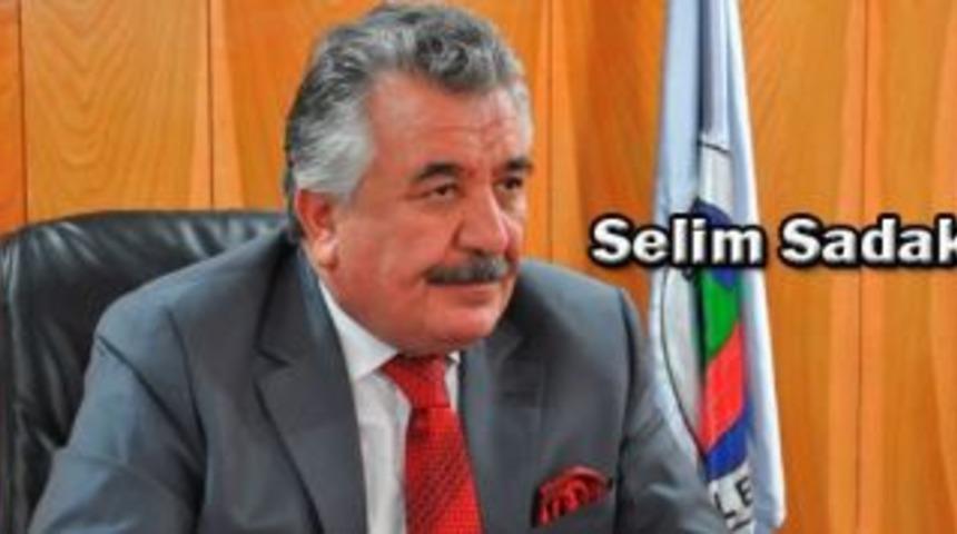 Başkan Sadak'tan 3 dilli Nevroz kutlaması