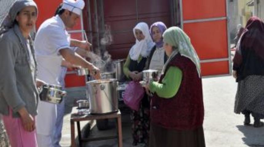 Zile Aşevi'nde g&uuml;nl&uuml;k 800 kişiye yemek veriliyor