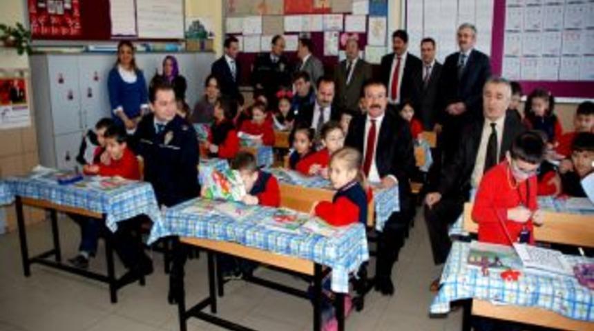 Ana sınıfı &ouml;ğrencilerine trafik eğitimi