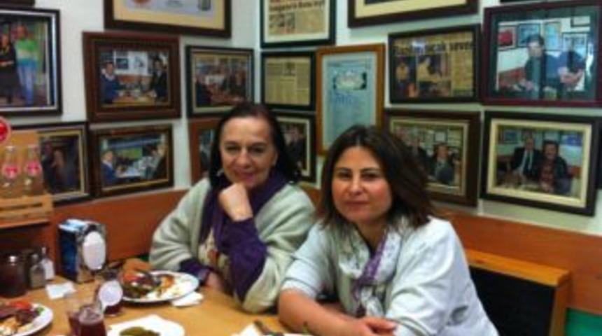 Usta Oyuncu Ayten Uncuoğlu'nun Kebap Keyfi