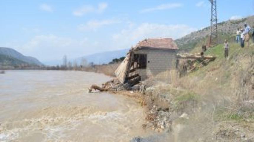 Sel Sularına Dayanamayan Sulama Tesisi &Ccedil;&ouml;kt&uuml;