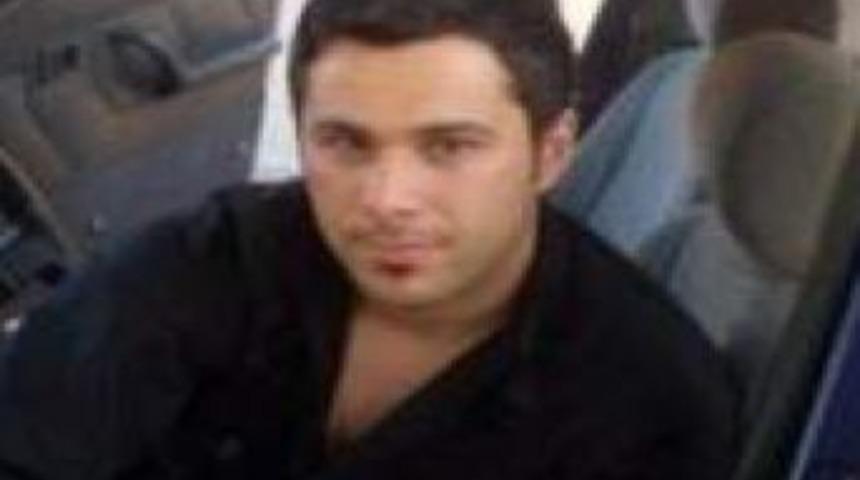 İzmit'te Bı&ccedil;aklı Kavga: 1 &Ouml;l&uuml;, 1 Yaralı