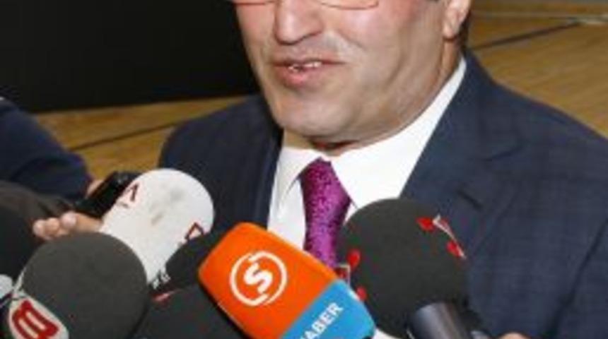 Galatasaray Ve Trabzonspor'dan Fikst&uuml;r Değerlendirmesi