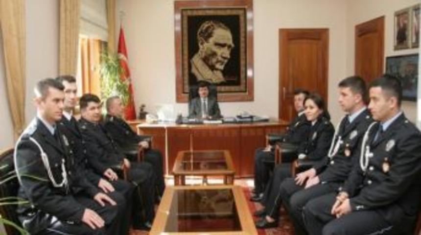 Merzifon Polis Okulu heyeti Vali &Ouml;z&rsquo;&uuml; ziyaret etti