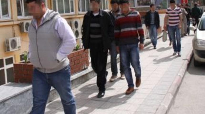 İstanbul ve Samsun&rsquo;da yapılan uyuşturucu operasyonunda 11 kişi g&ouml;zaltına alındı