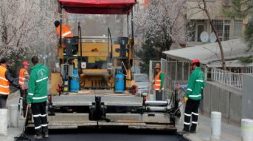 &Ccedil;ankaya&rsquo;da asfalt &ccedil;alışmaları hızlandı