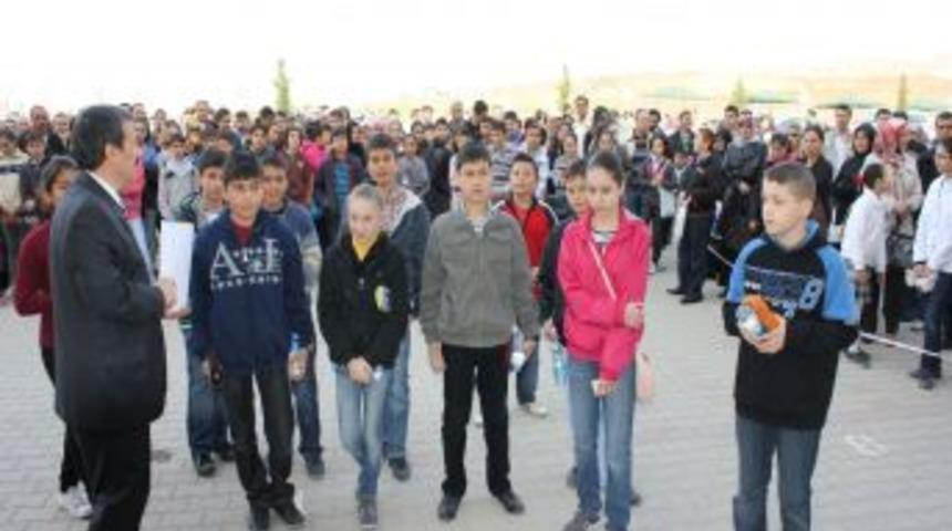 SABİO sınavına &ouml;ğrenci ve veliler yoğun ilgi g&ouml;sterdi