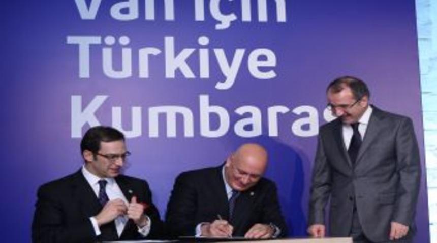 &lsquo;T&uuml;rkiye kumbarası&rsquo; doldu, Van&rsquo;da kamp&uuml;s ve yurt inşaatı başladı