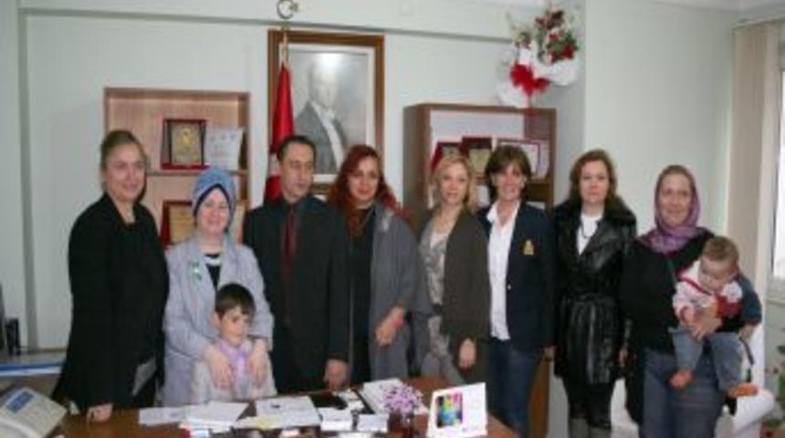 SA&Uuml; Vakfı Koleji&rsquo;nden kanser hastalarına destek